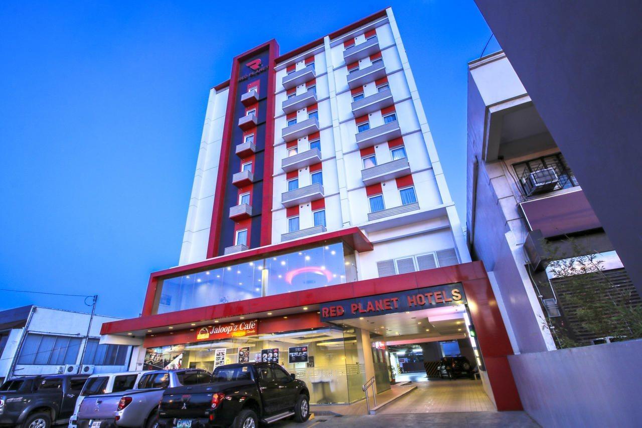 Hotel Red Planet Davao City Extérieur photo